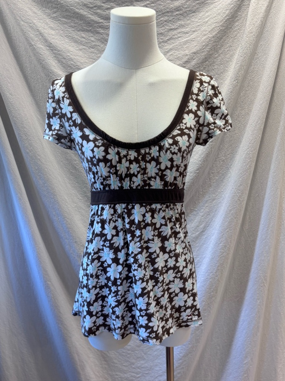 Hollister Vintage Y2K Brown White Blue Floral Babydoll Top Size Medium